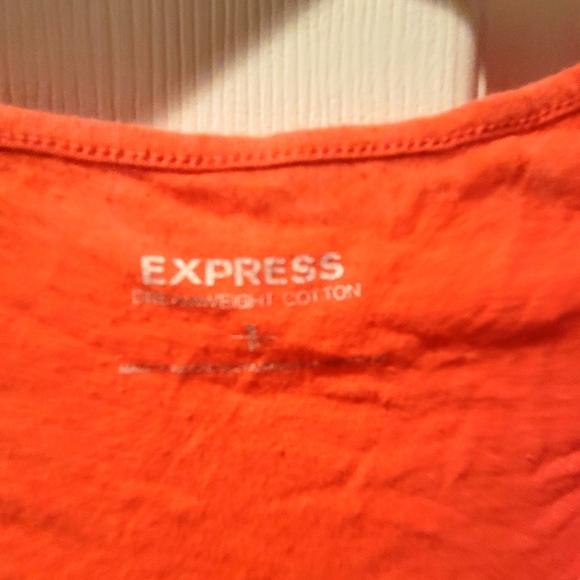 🎉SALE 5 for $15🎉 Coral Express tank top. Size small - Picture 2 of 2